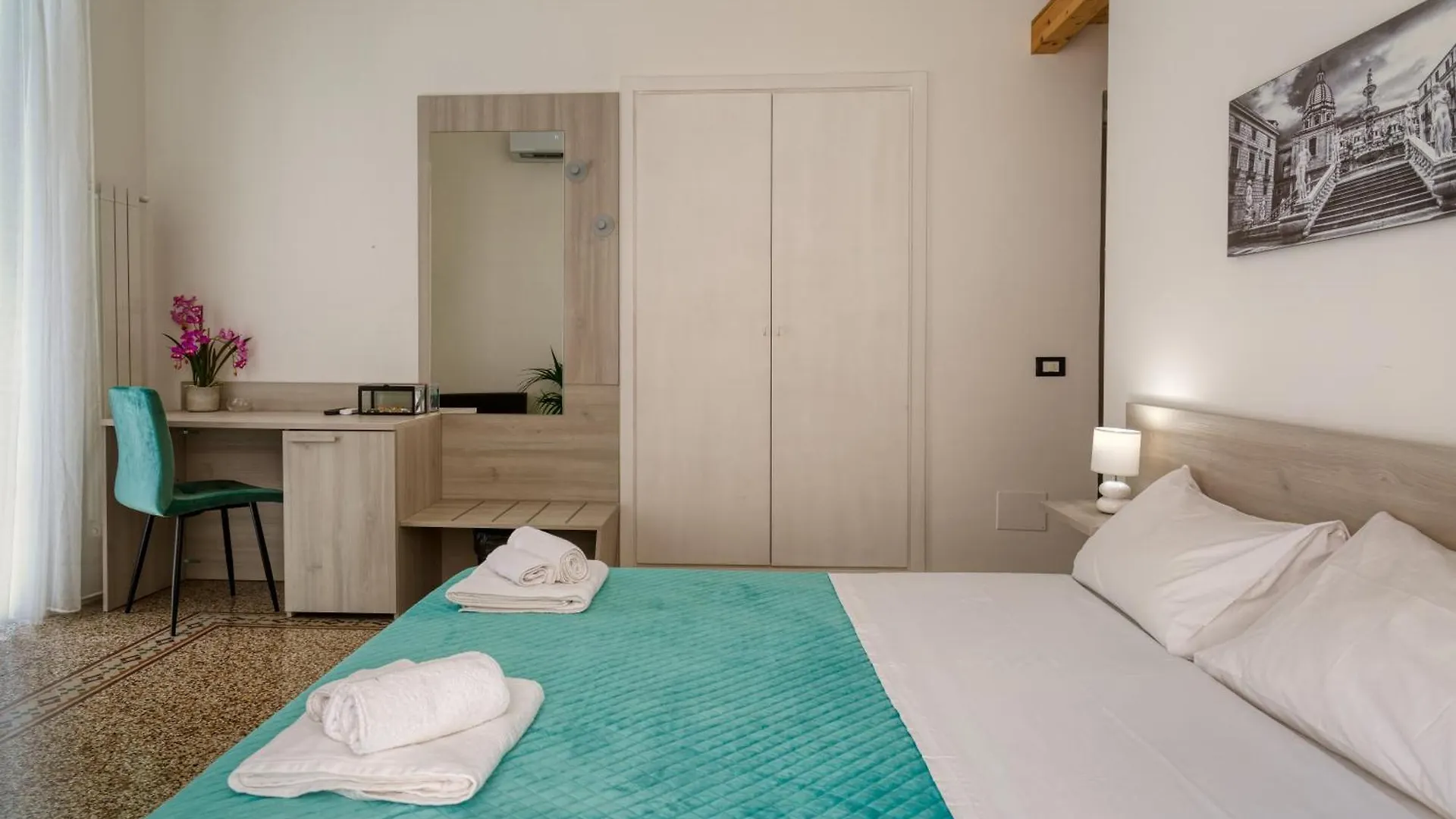 Sicilian Rooms Palermo 0*,  Italien