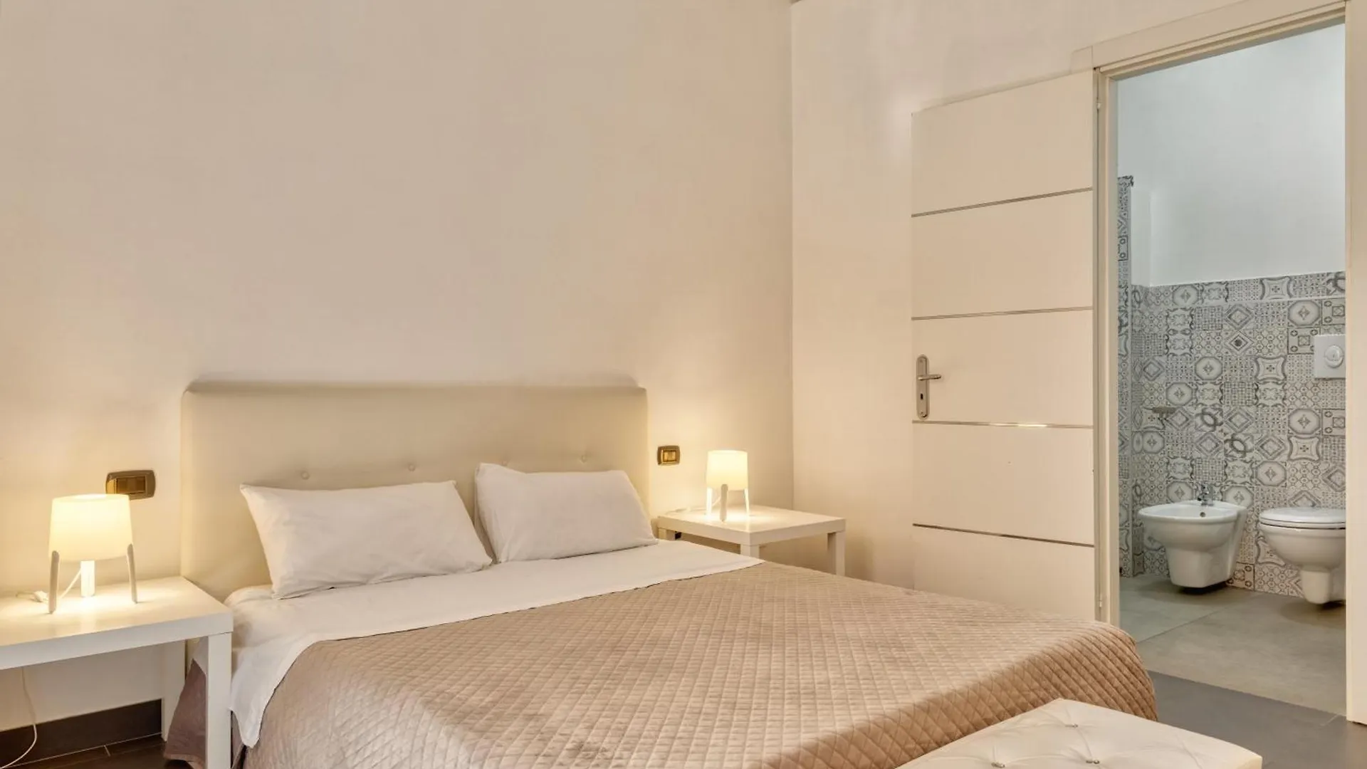 Sicilian Rooms Palermo 0*,